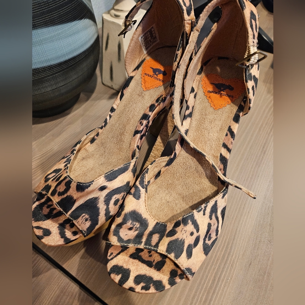 Rocketdog Leopard Heels Size 7.5